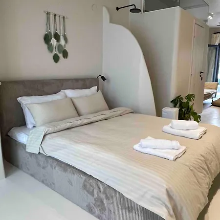 Vaios Luxury